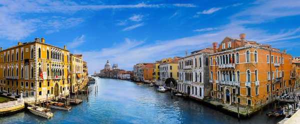 Venezia: al centro del Lido apre Bufalino Beach