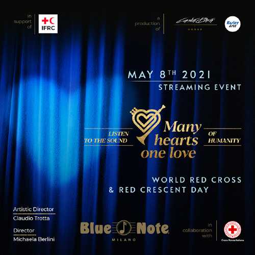 Svelata la line-up di "MANY HEARTS, ONE LOVE", il grande show musicale a sostegno dei volontari della Croce Rossa e Mezzaluna RossaMany Hearts, One Love, lo spettacolo ideato e co-prodotto da Casta Diva Group, Blue Note Milano e Barley Arts, in collaborazione con la Croce Rossa Italiana, è ai blocchi di partenza: il grande concerto sarà disponibile da sabato 8 maggio 2021 – Giornata Mondiale della Croce Rossa e della Mezzaluna Rossa – a partire dalle ore 19.00 sulla piattaforma VoD del Blue Note (9,99 €), mentre in streaming sui canali Facebook e YouTube del jazz club di via Borsieri sarà disponibile una preview. Obiettivo dell’evento è supportare e sostenere i 14 milioni di volontari della Federazione Internazionale delle Società di Croce Rossa e Mezzaluna Rossa, a cui andrà il ricavato della vendita dei biglietti. Lo show diretto da Michaela Berlini, anche autrice dello stesso insieme a Francesco Gorgoni, inizierà in grande stile con una sigla “immaginata” e ideata per l’occasione, durante la quale la tromba di Paolo Fresu accompagnerà una speciale esibizione di Mauro Masi che disegnerà con la sabbia sulle note di una celebre canzone internazionale. Sotto la direzione artistica di Claudio Trotta si alterneranno sul palco 39 artisti nazionali e internazionali, alcuni dei quali porteranno in scena rigorosamente dal vivo alcune novità e unicità assolute fra cui ci piace segnalare i seguenti contributi: Malika Ayane proporrà due brani tratti dal suo ultimo album: Peccato Originale, con gli GnuQuartet, e Ti piaci così, accompagnata per la prima volta insieme da Bandakadabra e GnuQuartet. Enrico Ruggeri si esibirà con tre canzoni fra cui Il mare d’inverno, per la prima volta insieme a Ermal Meta che eseguirà anche due brani in proprio fra cui una particolare cover di Love and Hate di Kiwanuka e Stefano Di Battista con una sua interpretazione di Gabriel’s Oboe di Ennio Morricone. Franco Mussida presenterà sul palco del Blue Note di Milano due inediti assoluti che faranno parte del suo nuovo progetto discografico attualmente in registrazione: Nini e Democrazia solidale. Don Pasta proporrà accompagnato dalla House Band del Music Institute CPM una divertente e appassionata edizione della sua ricetta della parmigiana di melanzana della nonna. Walter Rolfo ha ideato una performance ad hoc, unica e originale, appositamente per Many Hearts One Love. Milo Manara porterà sul palco un suo disegno che rappresenta un volontario della Croce Rossa e lo regalerà per l’occasione alla Croce Rossa Italiana come segno di ringraziamento per il duro lavoro svolto. Nick The Nightfly con Mauro Masi e la House Band del Music Institute CPM interpreteranno Lean on me di Bill Withers. Infine la sigla finale vedrà come protagonisti Tosca, Bandakadabra, Chiara Buratti,Don Pasta,Franco Mussida e Nick The Nightfly,Gnu Quartet e House Band CPM che, per la prima volta insieme, canteranno This little light of mine classico Gospel evergreen. Ecco la line up completa (ordine alfabetico): Bandakadabra, Chiara Buratti, Don Pasta, Enrico Ruggeri, Ermal Meta, Franco Mussida, GnuQuartet, House Band Music Institute CPM, John Mc Laughlin, Malika Ayane, Mauro Masi, Michelangelo Pistoletto, Milo Manara, Nick The Nightfly, Nicola Lagioia, Olivia Trummer, Paolo Fresu con Bebo Ferra & Nanni Gaias, Stefano Di Battista, Tosca, Walter Rolfo. “Many Hearts One Love è finalmente pronto a partire”, afferma Andrea De Micheli, Presidente e Amministratore Delegato di Casta Diva Group, azienda proprietaria di Blue Note Milano. “In questo show ci abbiamo messo il cuore: è un progetto nel quale crediamo molto e siamo convinti che anche il pubblico saprà apprezzarne la qualità. Inoltre, con un piccolo gesto, ognuno di noi sabato 8 maggio potrà davvero fare la differenza: basta collegarsi al sito www.manyheartsonelove.org, acquistare il biglietto per lo spettacolo e godersi comodamente da casa questo grande evento sapendo di aver fatto una buona azione. Il ricavato infatti sarà devoluto alla Federazione Internazionale delle Società di Croce Rossa e Mezzaluna Rossa (IFRC)”, conclude De Micheli. “Non solo una sequenza di canzoni e di parole uniche e appassionate, ma un volontario contributo di più di 70 persone che tutte insieme e in poco tempo e tanto lavoro hanno vissuto una giornata affettiva e armonica per dare il proprio contributo per il nostro futuro, che non è scritto e che dipende da tutti quelli che credono alla propria singola e collettiva possibilità di fare la differenza, esattamente come i milioni di volontari della Croce Rossa fanno quotidianamente nel mondo. Grazie per tutto questo a tutti: artisti, creativi, maestranze e produttori”, sottolinea Claudio Trotta, direttore artistico dell’evento e fondatore di Barley Arts e di Slow Music. “L’idea di partecipare a questo evento dedicato ai volontari della Croce Rossa che tanto si sono prodigati durante questo anno difficilissimo in tutto il mondo, oltre che un piacere è un onore.” Sono le parole di Ermal Meta. “La musica che da sempre è una cura per l’anima, in questo caso vuole essere un Grazie per chi ha aiutato a curare tutte le ferite che ha creato questa pandemia”. “Il Paese sta ripartendo, è il momento di ricostruire e ricostruirci, stringendoci a chi da sempre si è battuto per tutelare i più deboli.” Sono le parole di Enrico Ruggeri. “Come presidente della Nazionale Italiana Cantanti ho sempre visto la Croce Rossa come un esempio di amore e dedizione per il prossimo super partes, senza condizionamenti ideologici. Come musicista sono felice di partecipare alla kermesse che, sabato 8 maggio, contribuirà a sostenere uno dei progetti dei quali andare orgogliosi. La vita è l’arte dell’incontro, è stato detto: il concerto sarà occasione di incroci artistici sorprendenti e di contatti umani che non sempre abbiamo visto e sentito. Grazie per avermi coinvolto”. “Vi invito a donare denaro a questa iniziativa a favore della Croce Rossa, a cui partecipo consapevole del ruolo e del potere del suono e della parola. Dopo 8 anni torno ufficialmente a trasmettere il mio sentire più intimo attraverso la Musica. La Musica da sola è un codice non verbale, è pura intenzione emotiva” conclude Franco Mussida.