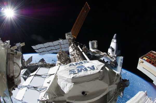 Uno Spritz di Antimateria - 10 anni di AMS-02 sulla Stazione Spaziale Internazionale