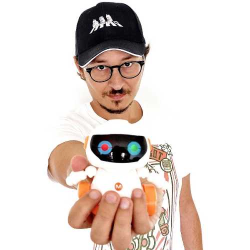 Ecco il videoclip di “WESTWORLD (FEAT. RENATO CARUSO E GIULIA MONTI)”, il nuovo singolo del cantautore e sperimentatore MARCO DI NOIA