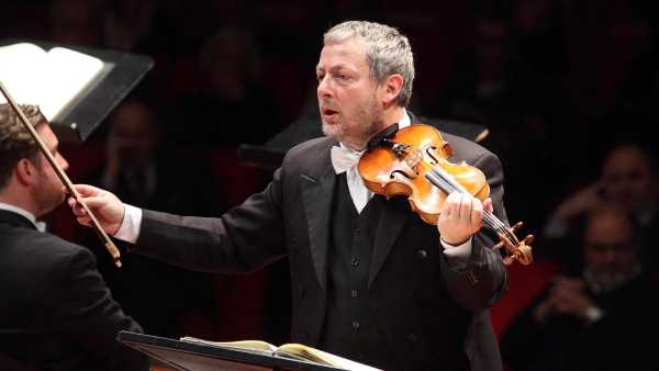 Oggi in TV: Mozart in viaggio. Su Rai5 (canale 23) con Fabio Biondi e l'Orchestra di Santa Cecilia