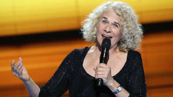 Stasera in TV: "Carole King. Natural Woman". Su Rai5 (canale 23) un "fiume" di note