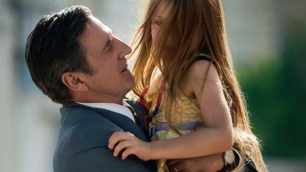Stasera in TV: Rai Movie (canale 24) presenta "In nome di mia figlia" - Con Daniel Auteuil, Marie-Josée Croze, Lilas Rose Gilberti e Sebastian Koch