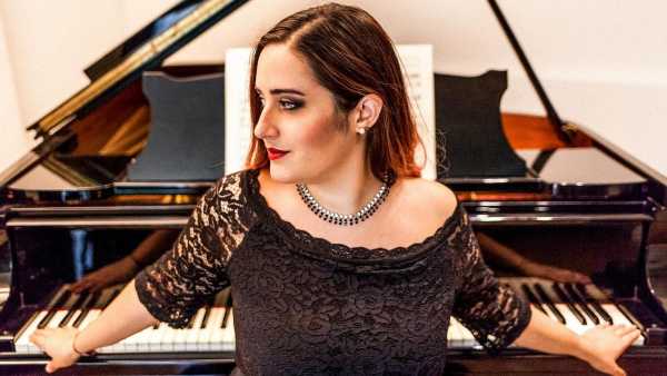 Oggi in TV: Leonora Armellini "The Golden Hall" - Su Rai5 (canale 23) omaggio al virtuosismo