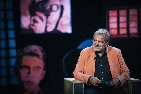 LUCE SOCIAL CLUB SU SKY ARTE. Il 2 luglio in onda l'ultima puntata prima della pausa estiva. Ospiti: Roberto Faenza, Daniele Vicari, Jack Jaselli, Oliviero Toscani