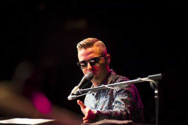 MATTHEW LEE: «Mi radiarono dal conservatorio perche’ amavo il rock’n’roll, poi ho avuto la mia rivincita»