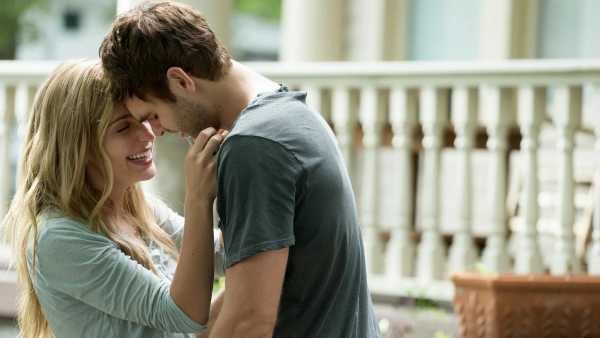 Stasera in TV: "Per sempre la mia ragazza" su Rai Movie - Film romantico con Alex Roe e Jessica Rothe