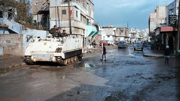 Stasera in TV: Su Rai Storia (canale 54) "SeDici Storie". Beirut 1982: uomini di pace