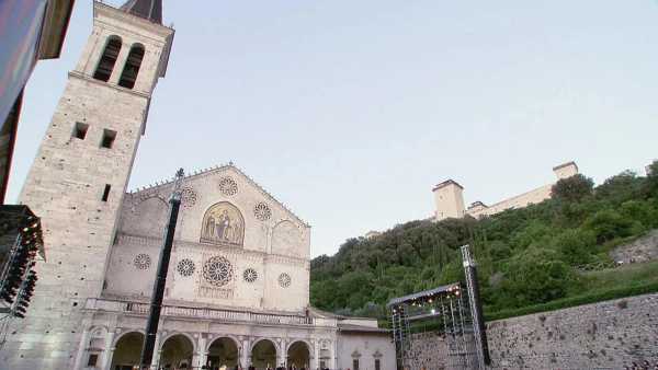 Stasera in TV: Concerto di Gala per Gian Carlo Menotti. Su Rai5 (canale 23) la musica per i suoi 90 anni