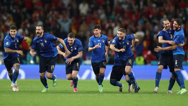 Stasera in TV: Euro2020, Bizzotto-Serra per la finale - Racconteranno Italia-Inghilterra su Rai1