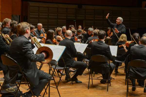 Al Ravello Festival concerto mozartiano con Les Musiciens Du Louvre Al Ravello Festival concerto mozartiano con Les Musiciens Du Louvre