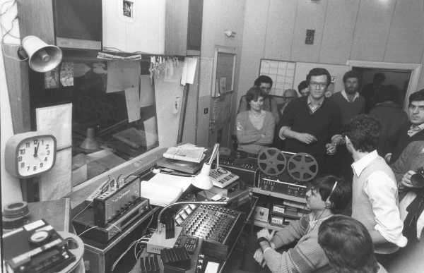In corso le riprese di ONDE RADICALI. La radio che ha rivoluzionato il modo di fare giornalismo e informazione