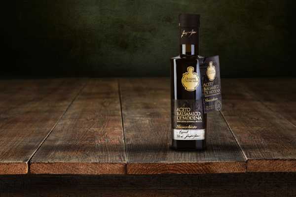 L’Aceto Balsamico di Modena IGP 5 grappoli invecchiato si conferma un’eccellenza italiana