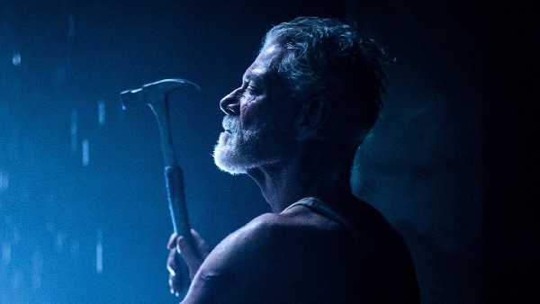 L’uomo nel buio – Man in the Dark. Il primo trailer italiano del thriller-horror con protagonista Stephen Lang
