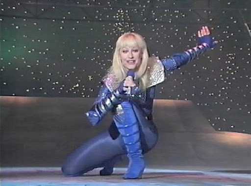 Oggi in TV: Su Rai Storia (canale 54) l'omaggio a Raffaella Carrá. "Ieri e oggi" e "Buonasera Raffaella"