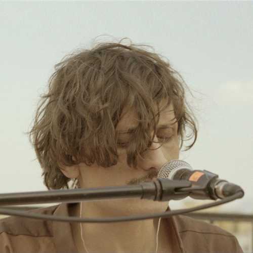 RIVA: stasera alle 21 in anteprima streaming su Dice "LIVE SESSION TRA I TETTI DI NAPOLI"