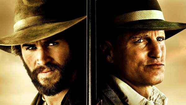 Oggi in TV: "Duello" indagine ai confini del Messico su Rai Movie - Un western con Woody Harrelson e Liam Hemsworth