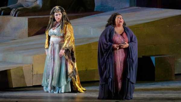 Oggi in TV: Su Rai3 in prima visione l'Aida dall'Arena di Verona. Con il commento di Pippo Baudo e Antonio Di Bella