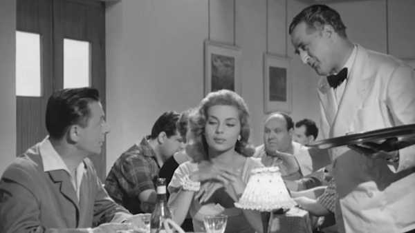 Stasera in TV: Il Cinema Italia di Rai Storia (canale 54). Tempo di villeggiatura