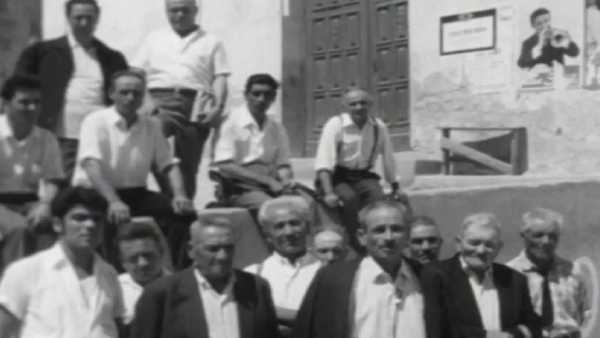 Oggi in TV: Le "Lotte contadine" di Giorgio Bocca. Su Rai Storia (canale 54) la grande fuga
