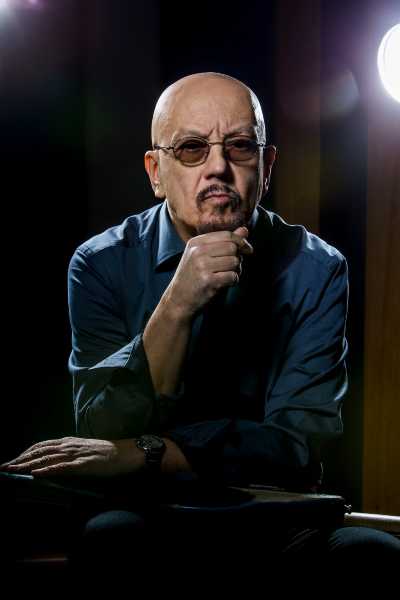 ENRICO RUGGERI in concerto sul palco della Versiliana