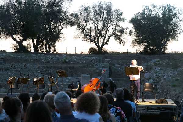 Parole per la pace. Verso La notte dei poeti al Parco Archeologico di Rudiae