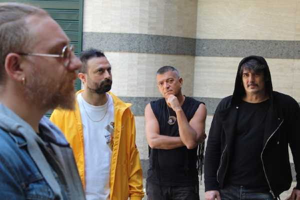 Capone&BungtBangt dal vivo al prestigioso Stresa Festival incontra incontra I Solisti Aquilani diretti da Daniele Orlando in un incotro/scontro tra musica classica e l'eco music meticcia