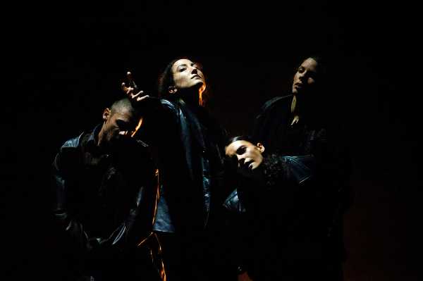 TORINODANZA: dal CANADA arrivano i coreografi e danzatori David Raymond e Tiffany Tregarthen con BYGONES