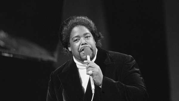 Stasera in TV: Barry White - Let The Music Play su Rai5 (canale 23). La biografia, tra carriera e vita privata