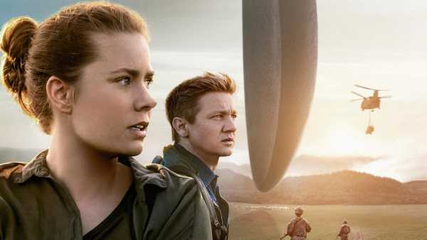 Stasera in TV: Su Rai Movie (canale 24) "Arrival" di Denis Villeneuve. A seguire il programma "Venezia Daily e il film "Il caso Spotlight"