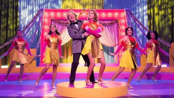 Stasera in TV: "Ballo ballo" in prima visione su Rai1. Il musical sulle canzoni di Raffaella Carrà