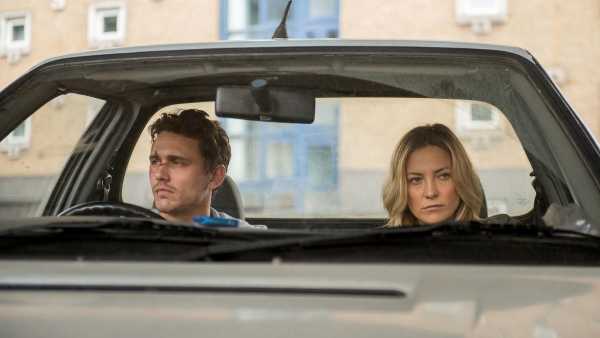 Oggi in TV: "Good people", su Rai4 - Una valigetta piena di denaro mette nei guai una coppia appena trasferita a Londra