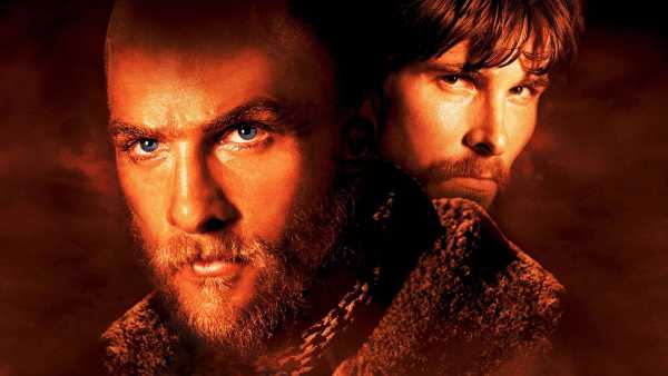 Stasera in TV: Su Rai4 (canale 21) il fanta-action "Il regno del fuoco". Con Matthew McConaughey, Christian Bale e Gerard Butler
