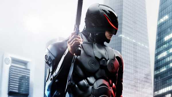 Stasera in TV: "Robocop" è su Rai4. Con Joel Kinnaman, Gary Oldman e Michael Keaton