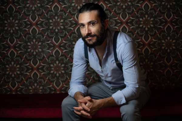 Il settimo chakra nel drink SAHASRARA di Giuseppe Marzovilla proprietario e bartender del ParlaPiano Bistrot di Mola di Bari