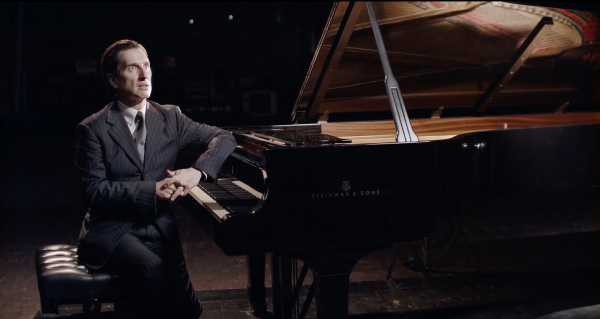 Hershey Felder “Gershwin Solo" - Il pianista e attore canadese per la prima volta dal vivo in Italia