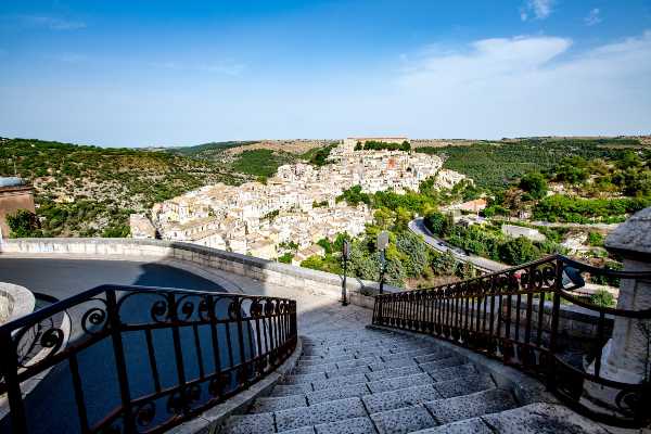 Dall'1 al 10 ottobre Ragusa diventa Laboratorio teatrale a cielo aperto" con la prima edizione di "Ragusa dietro il Sipario Festival dei mestieri dell'Arte"