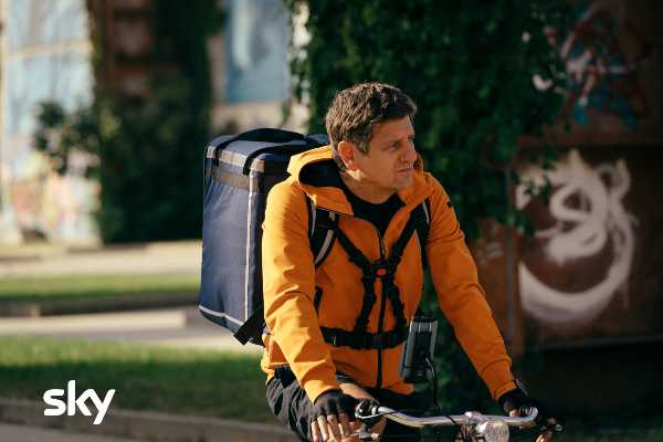 E NOI COME STRONZI RIMANEMMO A GUARDARE - il nuovo film Sky Original di Pif alla Festa del Cinema di Roma