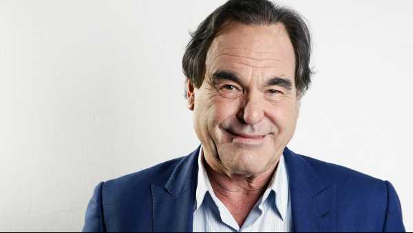 LA7 PROPAGANDA LIVE: Diego Bianchi intervista in esclusiva Oliver Stone