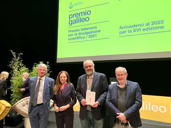 Premio Galileo 2021: vince Pier Paolo Di Fiore con "Il prezzo dell'immortalità" Premio Galileo 2021: vince Pier Paolo Di Fiore con "Il prezzo dell'immortalità"