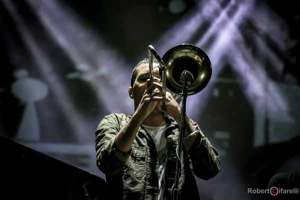 Gianluca Petrella "Cosmic Renaissance": il tour del poliedrico e visionario artista tra i più celebri trombonisti