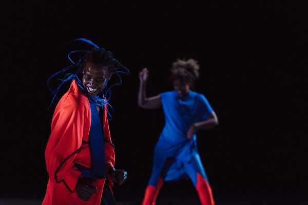 Romaeuropa: Dorothée Munyaneza celebra la potenza e la forza femminile con "Mailles"