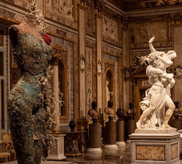 CuriosArte: La mitologia contemporanea di Damien Hirst