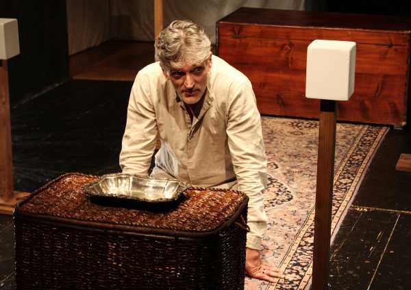 Teatro delle Donne presenta LA DONNA FATTA A PEZZI