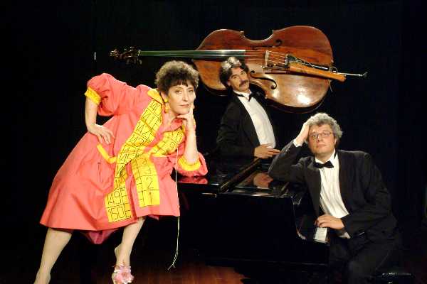 Teatro Arcobaleno - DOSTO & YEVSKI con il nuovo spettacolo FILARCOMICA
