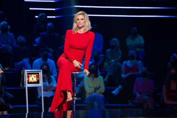 Canale 5 - Nuovo appuntamento con All Together Now - Conduce Michelle Hunziker Canale 5 - Nuovo appuntamento con All Together Now - Conduce Michelle Hunziker