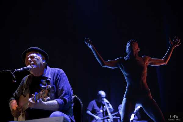 Al Teatro Augusteo la voce e le musiche di Enzo Gragnaniello e l’étoile Emanuela Bianchini con le coreografie dell' italo-africano Mvula Sungani in "Neapolis Mantra"