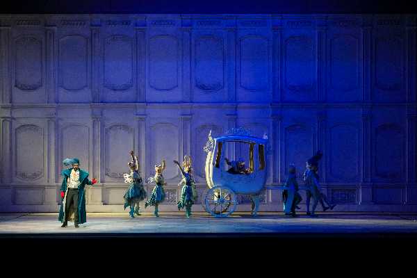 La Cenerentola  di Rossini firmata Emma Dante
