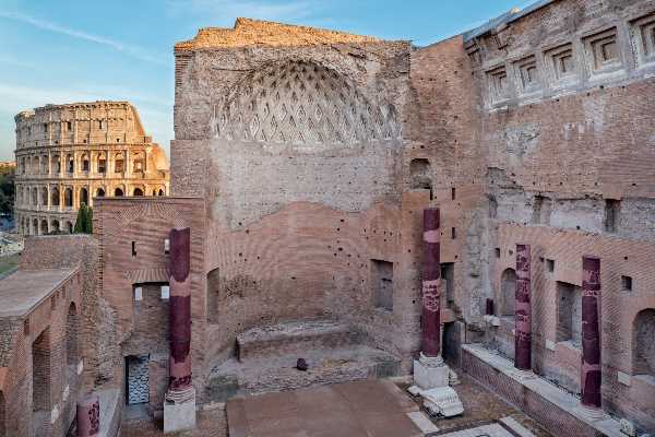 Il Parco archeologico del Colosseo e FENDI annunciano la fine dei lavori di restauro con un libro dedicato al Tempio di Venere e Roma