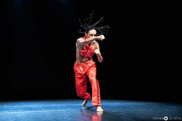 Al Campania Teatro Festival si danza la libertà e l’autodeterminazione delle donne